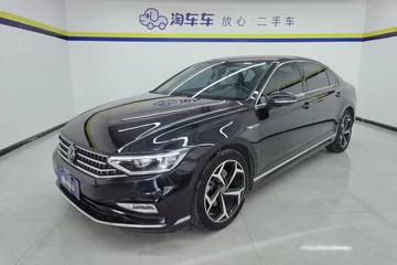 2023款 200万辆纪念版 330TSI 豪华型