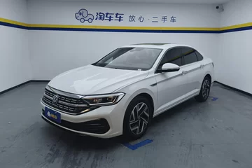 2024款 300TSI 双离合超越版