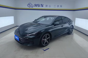 2023款 2.0T 自动Trophy+激擎耀世版