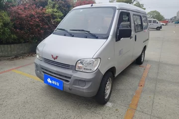2020款 1.2L 实用型 7座 国VI